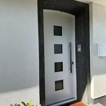 2-zimmerwohnung Mit Terrasse Apartment Düsseldorf